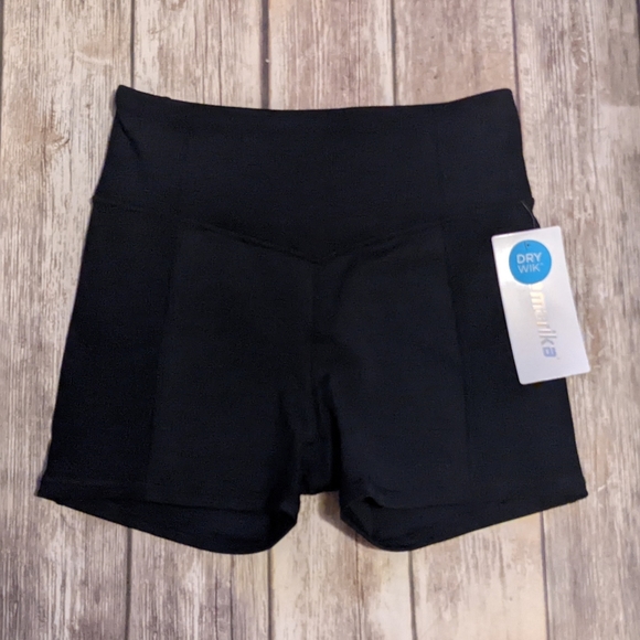 Marika High Rise Shortie - Picture 2 of 3